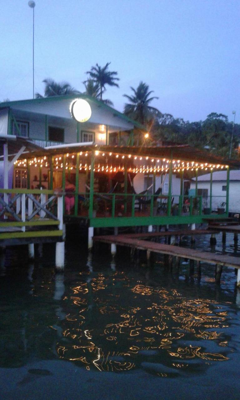 Hostal Green Coast Carenero Island Extérieur photo